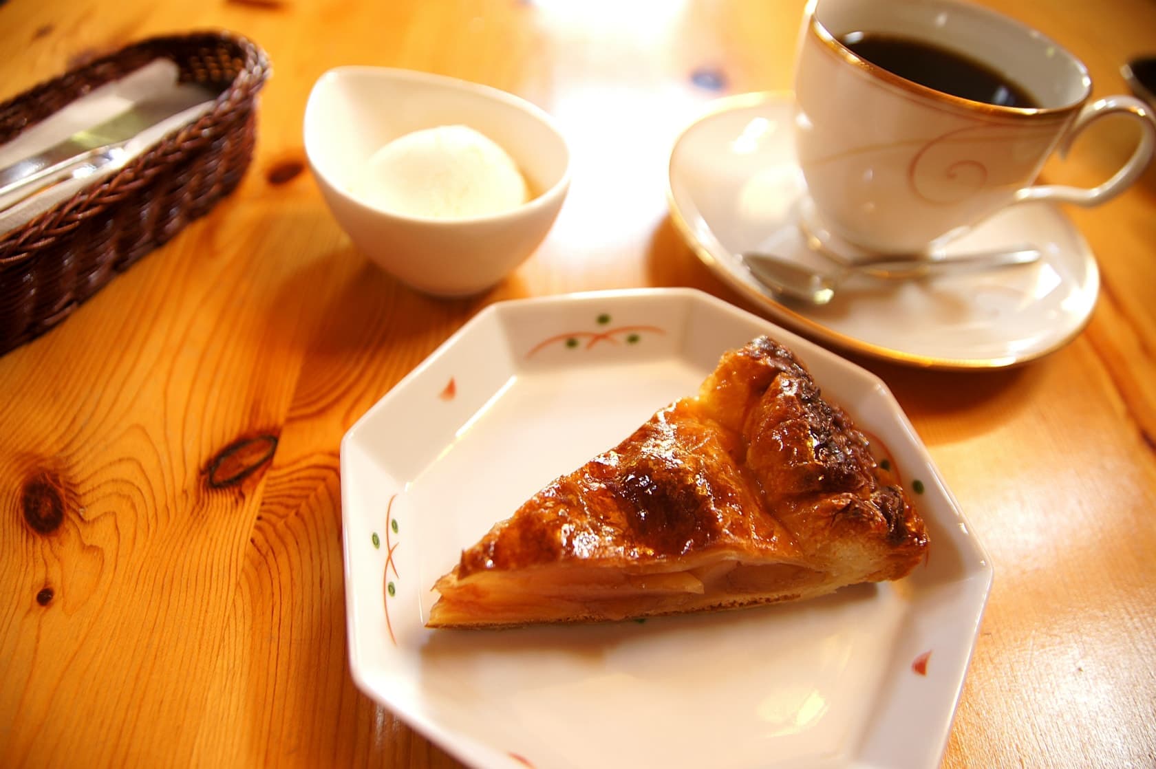 Cafe’　遊森歩　（カフェ ユーモア）