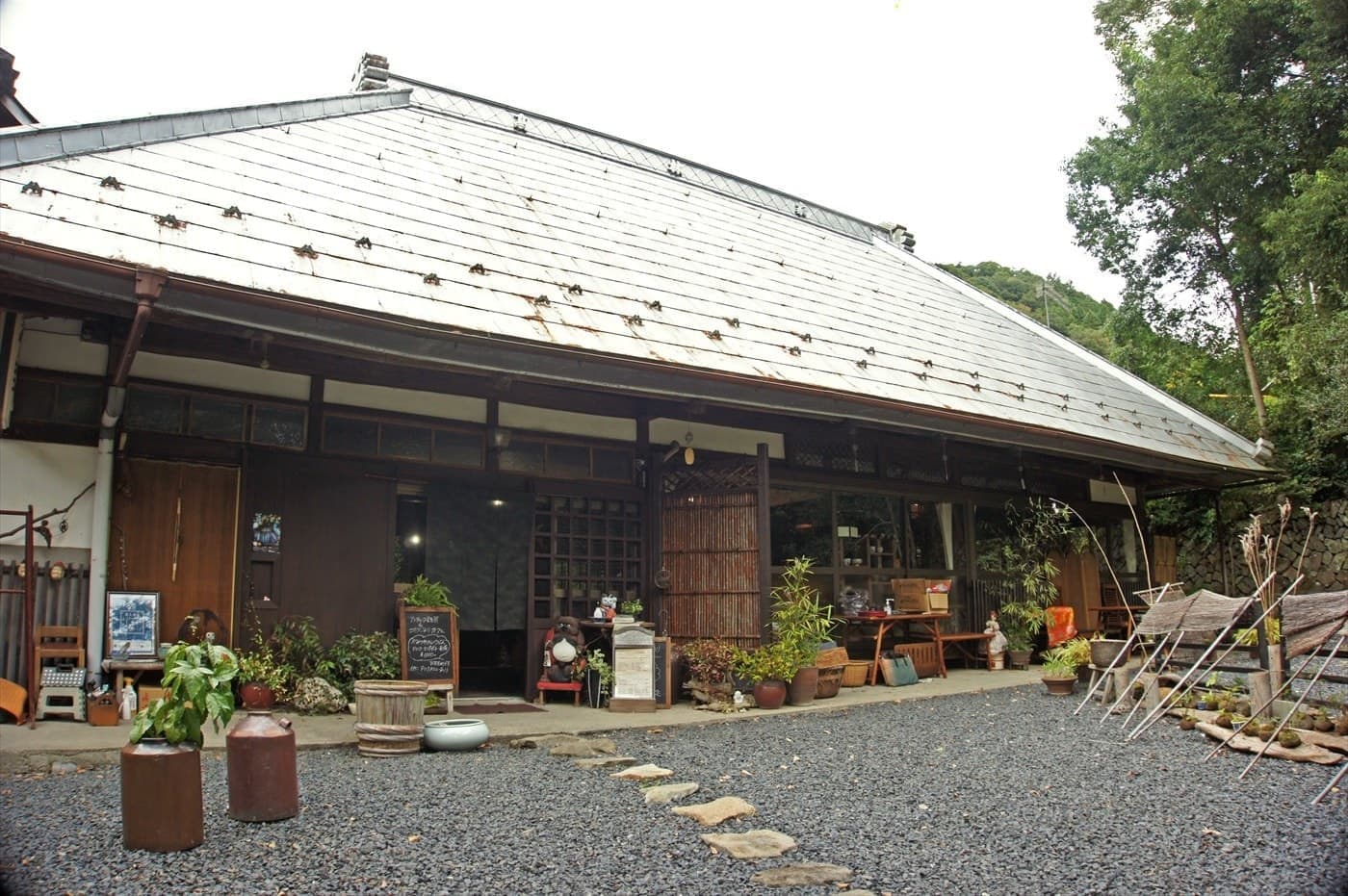 茨城・大子、アンティーク雑貨 & こぢんまりカフェ 葵陽