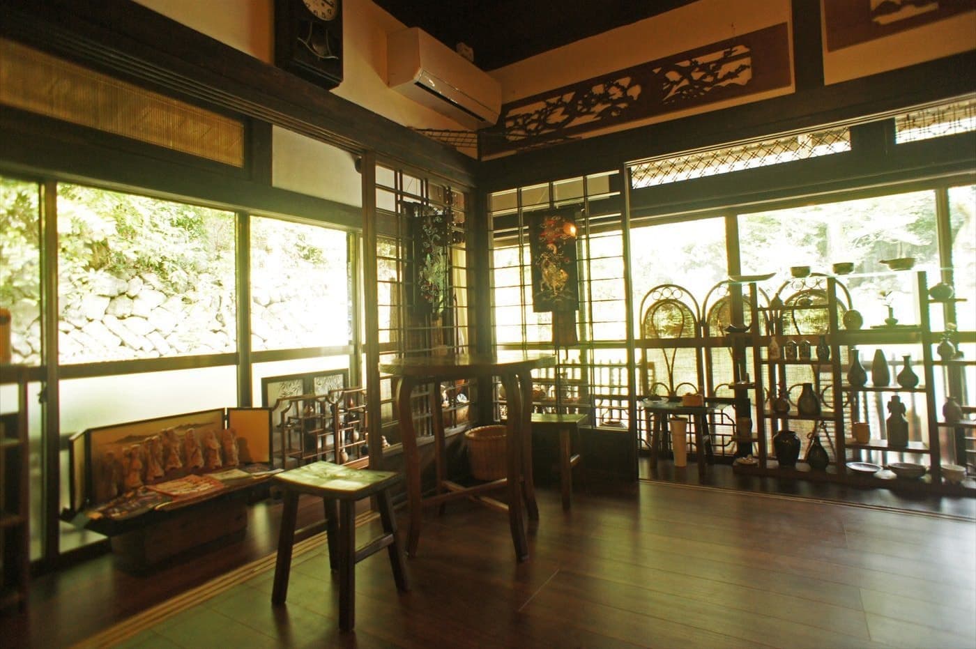 茨城・大子、アンティーク雑貨 & こぢんまりカフェ 葵陽