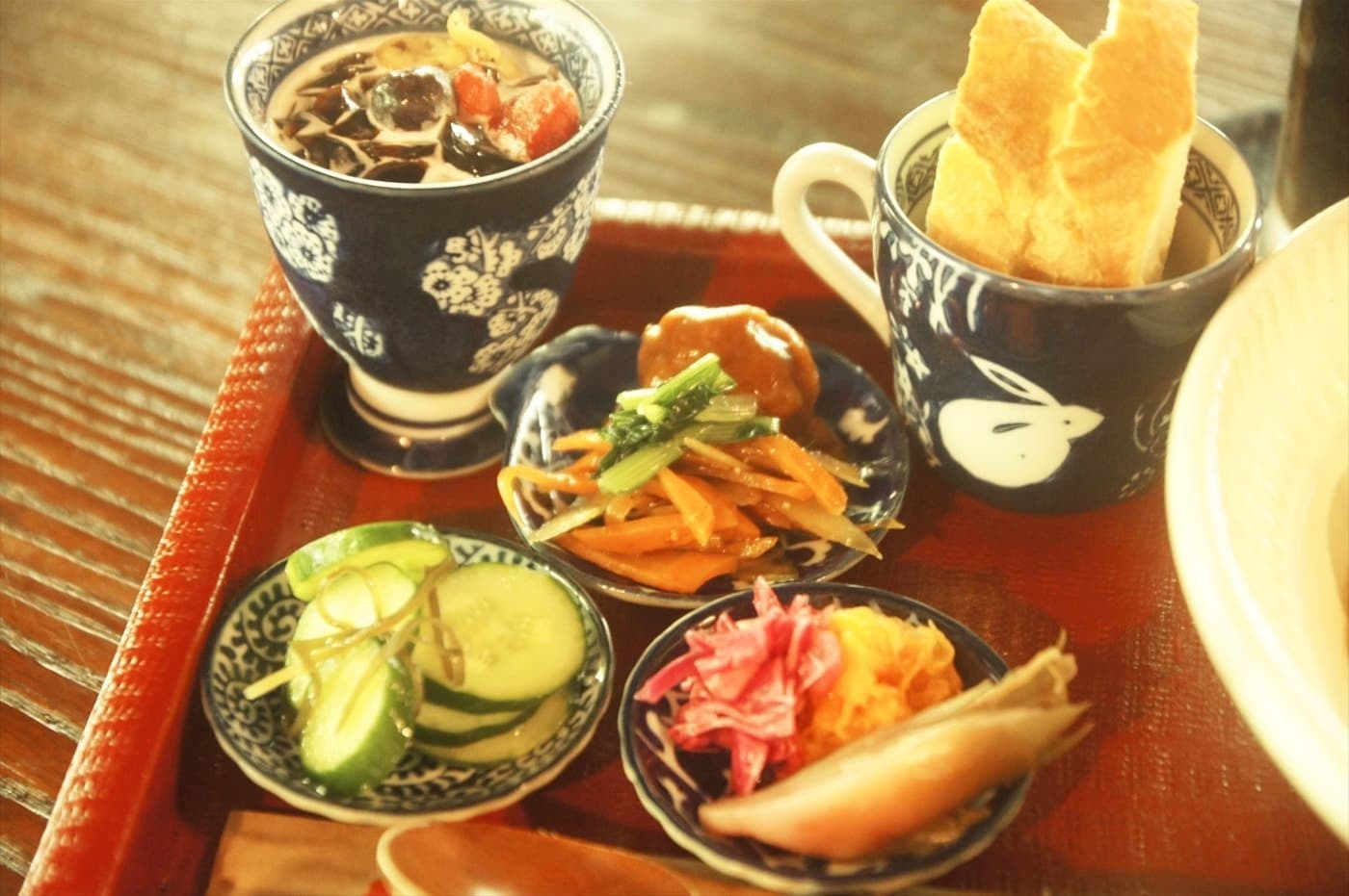 茨城・大子、アンティーク雑貨 & こぢんまりカフェ 葵陽