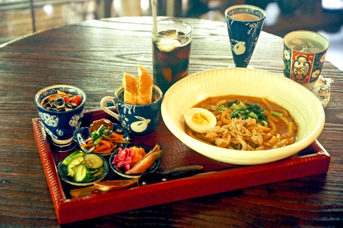 茨城・大子、アンティーク雑貨 & こぢんまりカフェ 葵陽